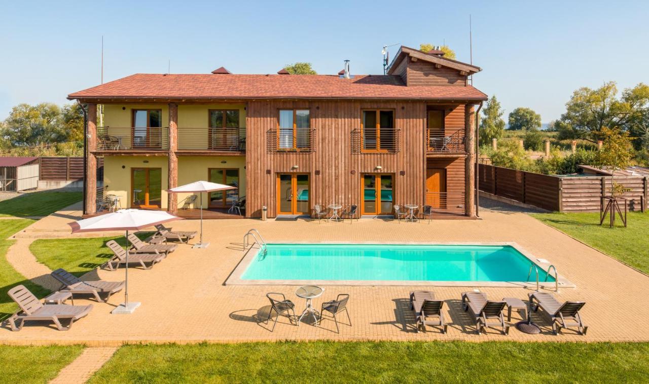 Eden Resort Yasnogorodka  외부 사진